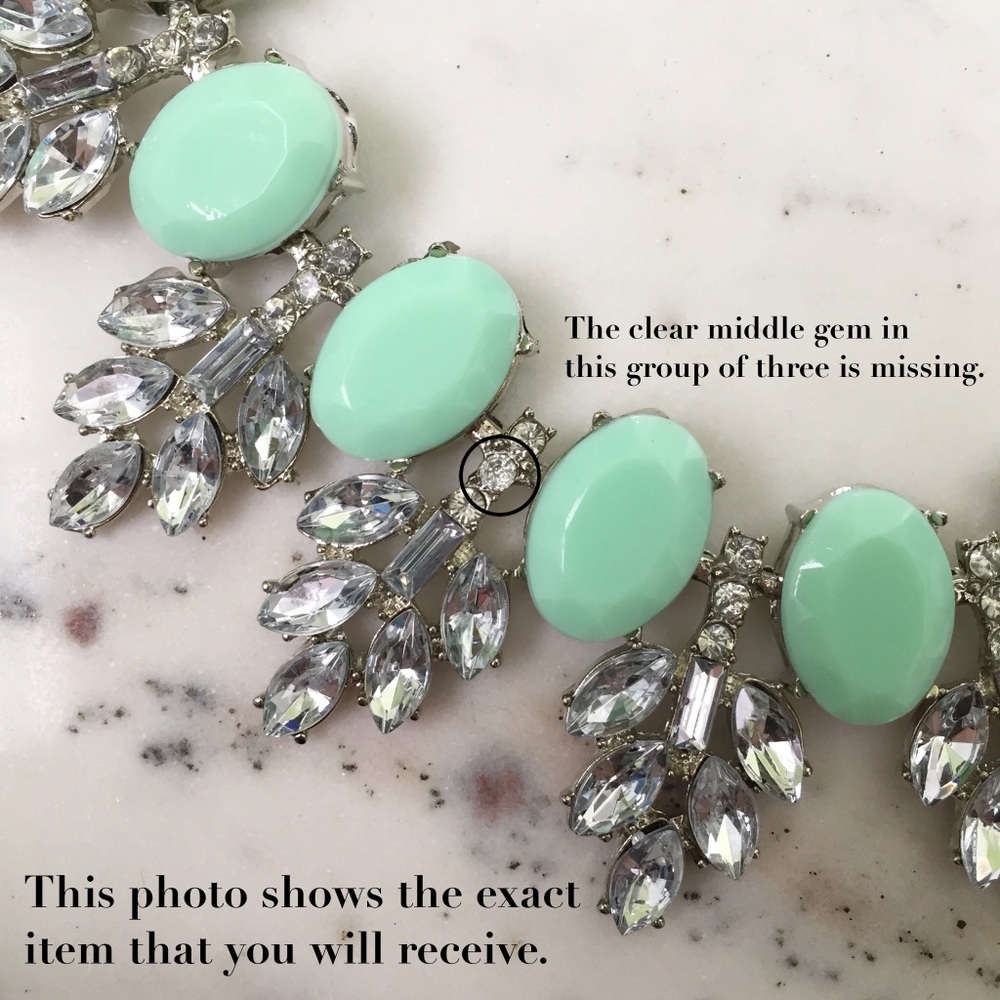 🆑 "Amelia" Necklace || Mint Green Crystal Leaves - Picture 6 of 9